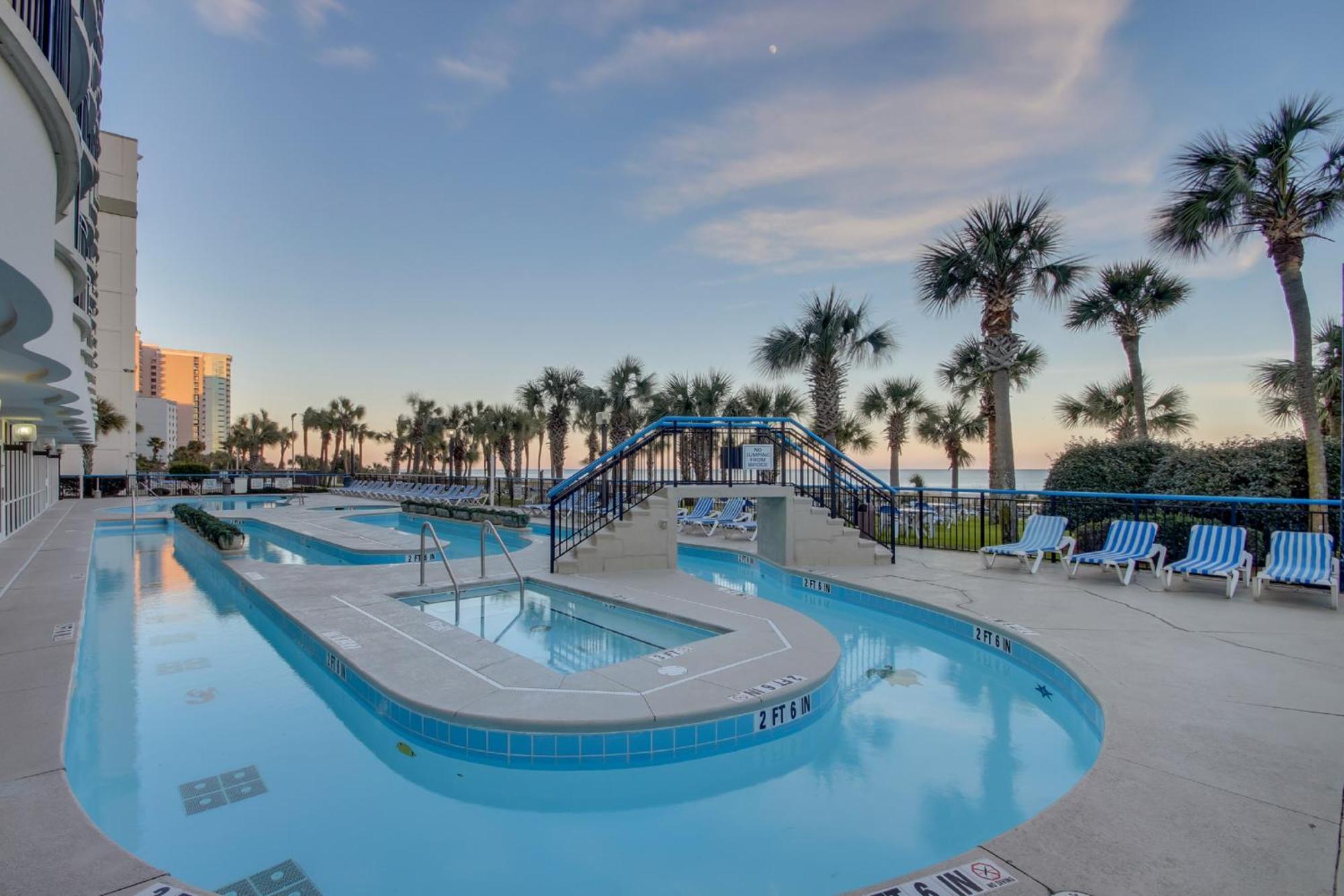 Oceanfront Condo W Balcony Minutes Walk To The Beach Myrtle Beach Exterior foto